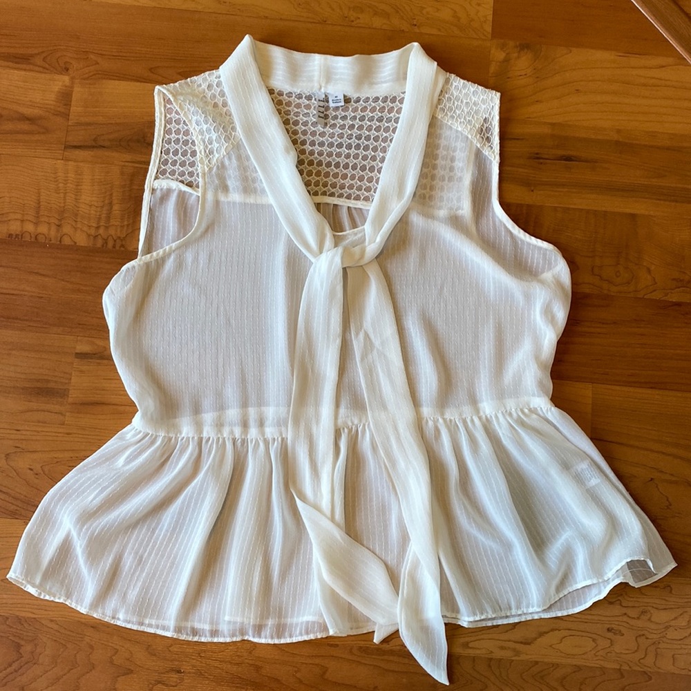 Elle flowy tank, size M